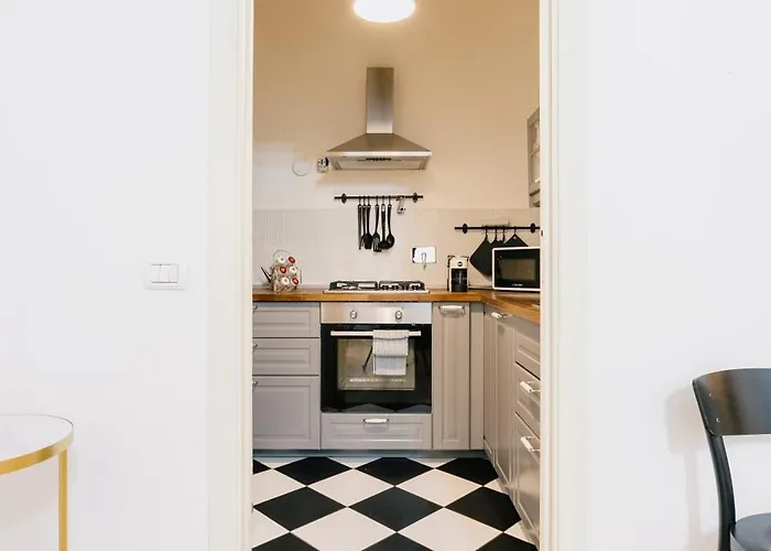 Bhr - La Finestra Su